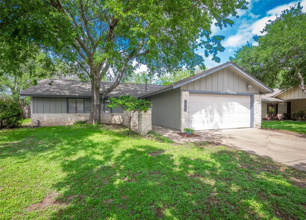 602 Old Stone Road, Austin