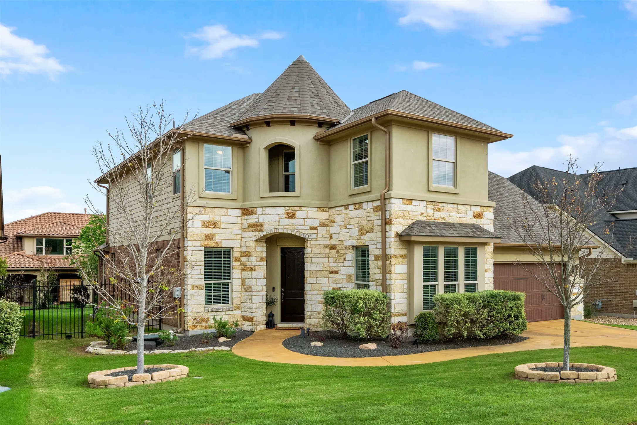 Photo of Listing #3370490