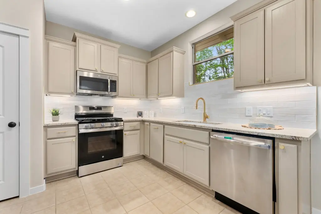 105 Rosebud Lane, Georgetown