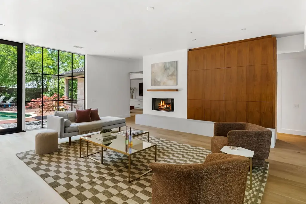 3 Chris Cove, Austin