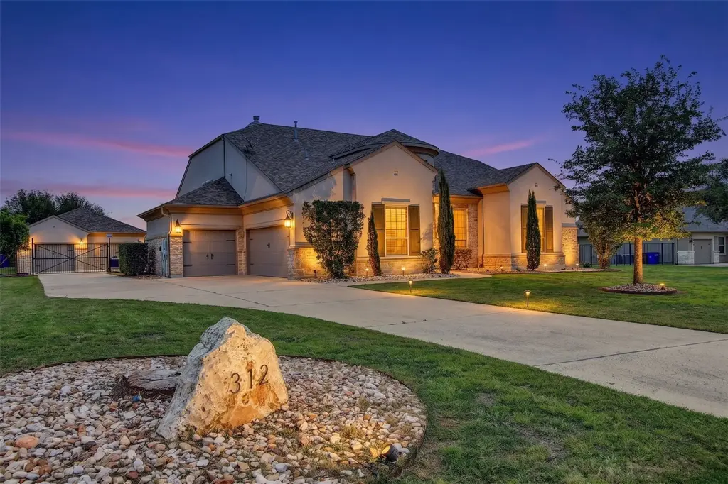 312 Flintlock Drive, Leander