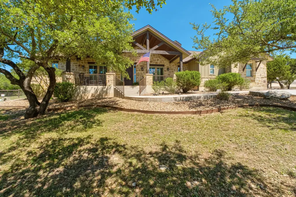 337 Golden Eagle Lane, Dripping Springs