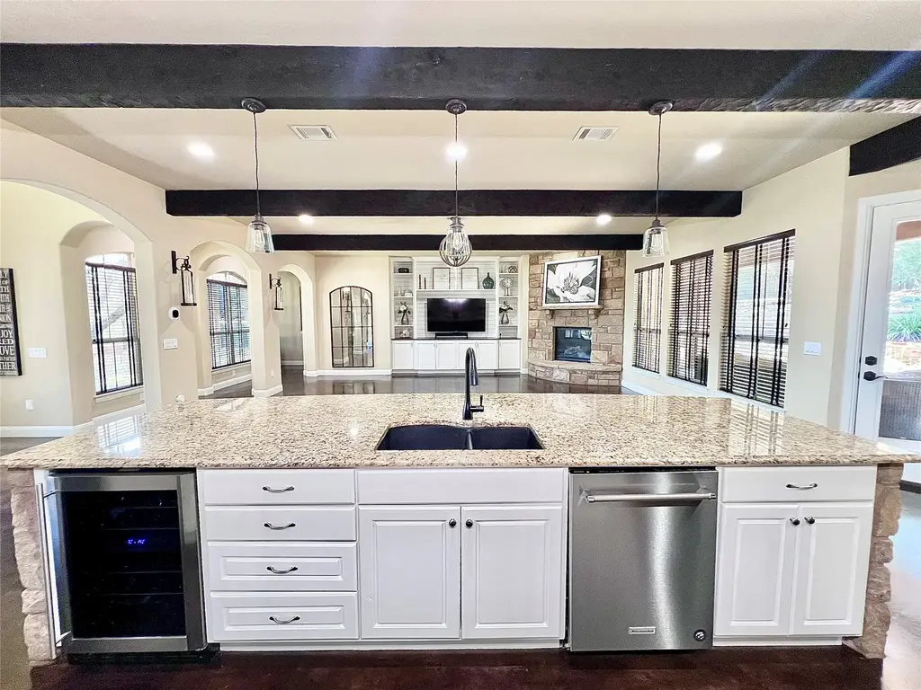 320 Ridge View Drive, Georgetown