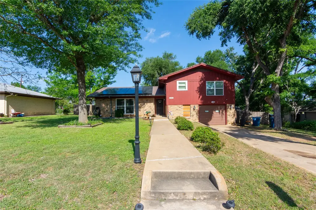 1212 Lake Terrace Drive, Elgin