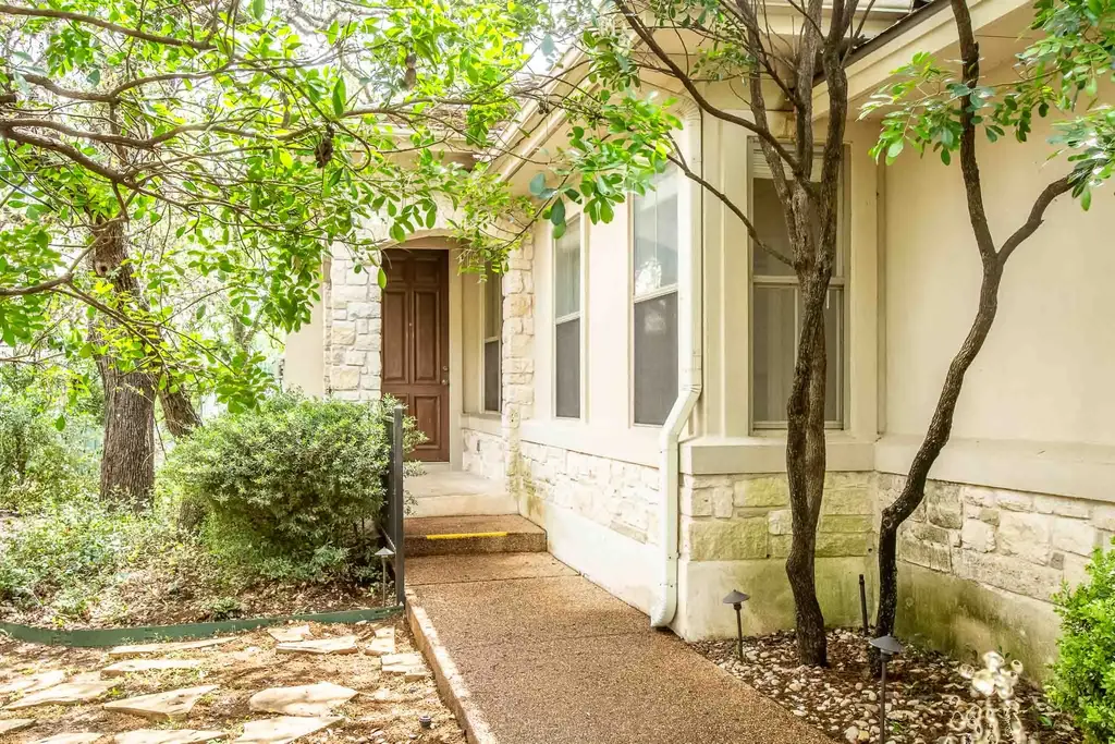 5800 Courtyard Drive 2, Austin