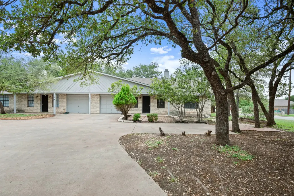 3801 Foust Trail B, Georgetown