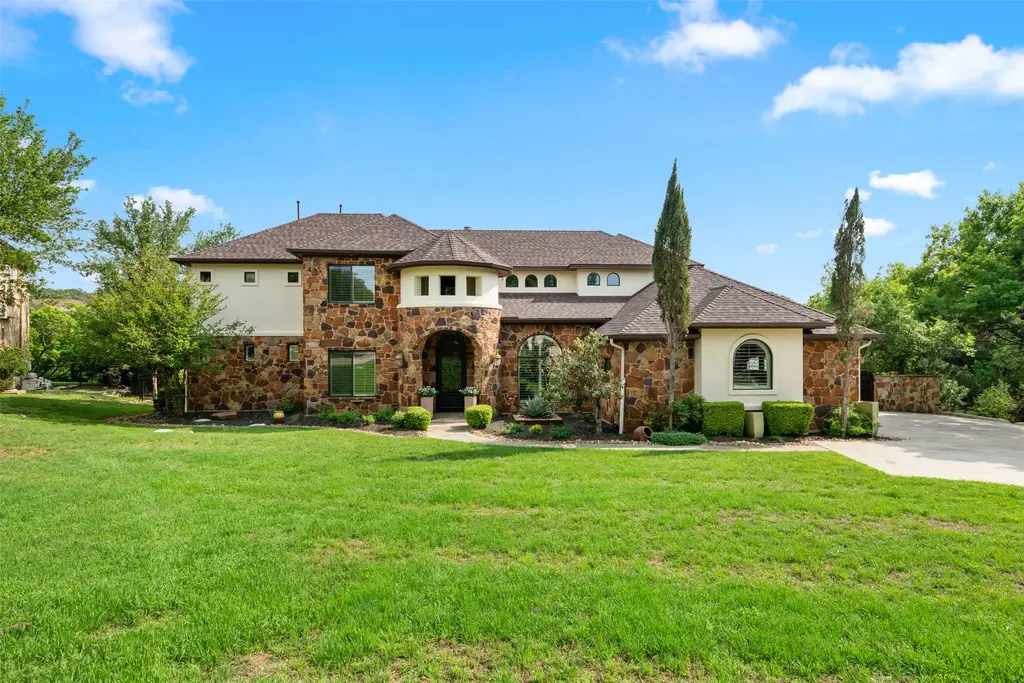 1102 Paw Print, Leander