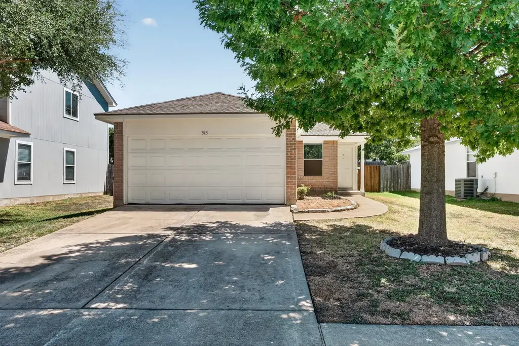 313 Avalanche Avenue, Georgetown