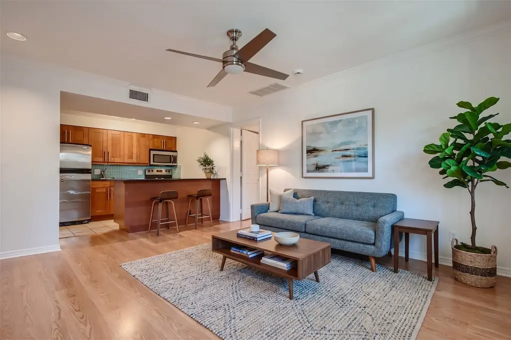 7685 Northcross Drive 323, Austin