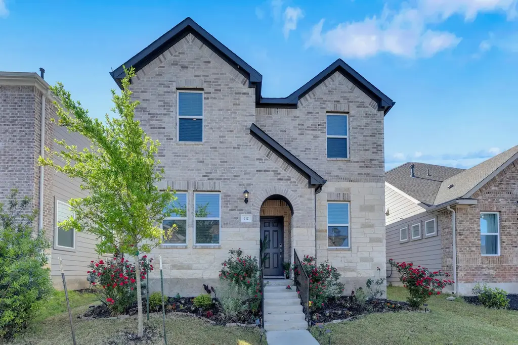112 Gracie Way, Hutto