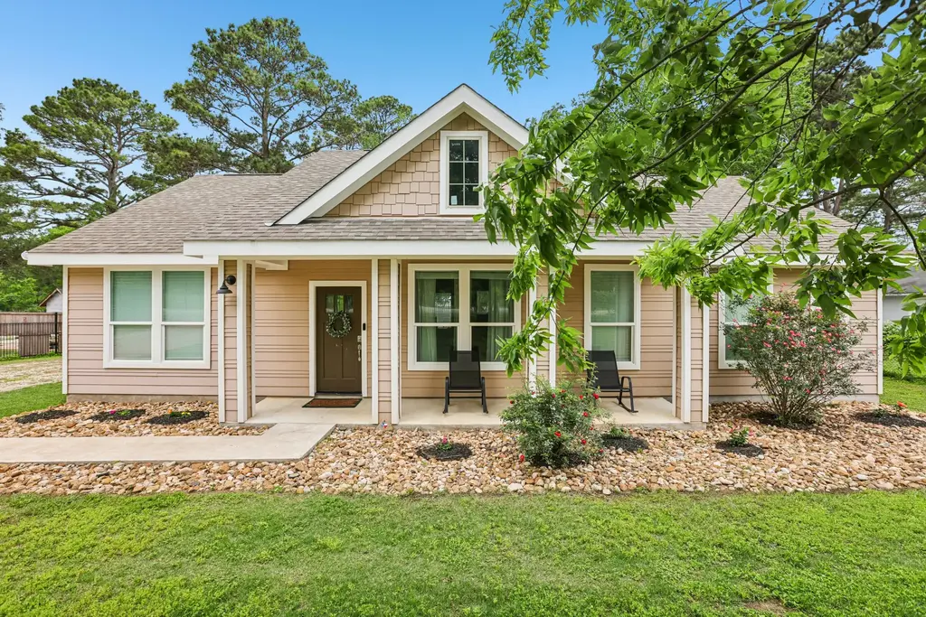 112 Twin Lakes Lane, Bastrop