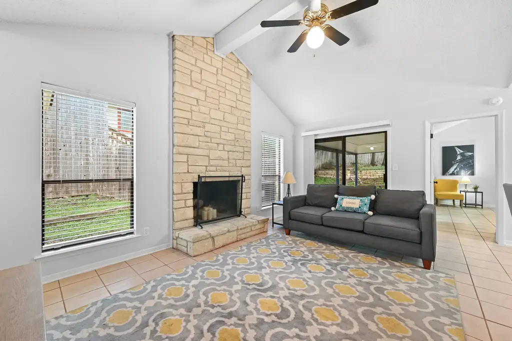 275 Mooring Circle A, Lakeway