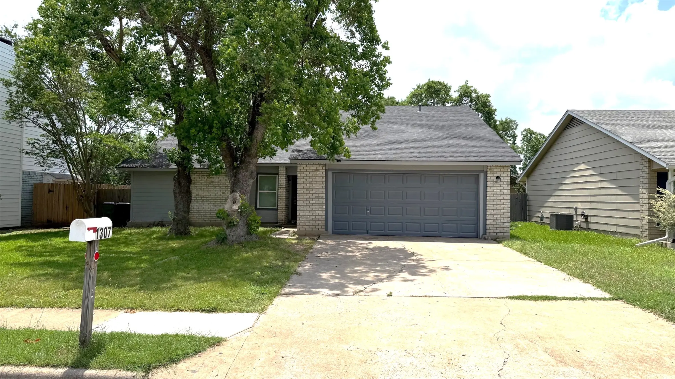 Photo of Listing #2823072