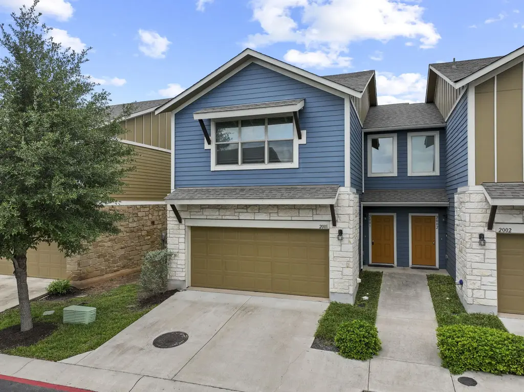 516 E. Slaughter Lane 2001, Austin