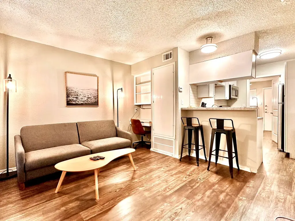 2808 Whitis Avenue C207, Austin