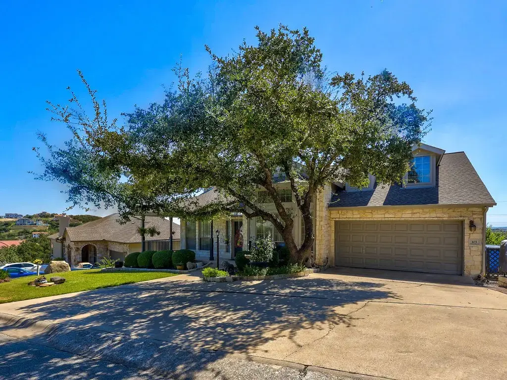 103 Paragon Court, Lakeway