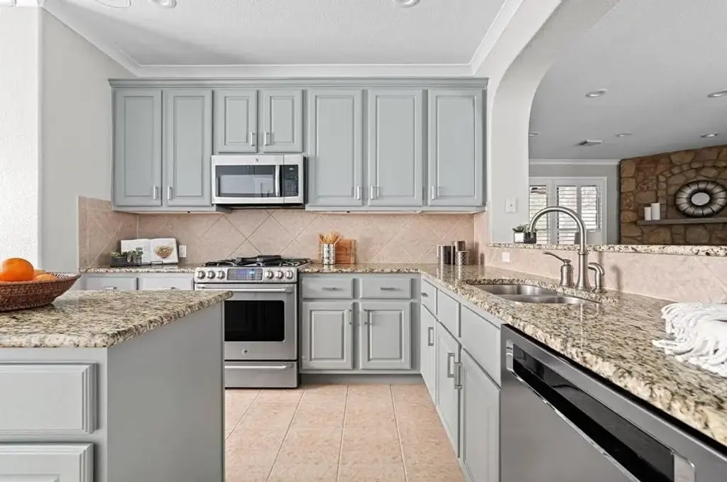 10820 Sky Rock Drive, Austin