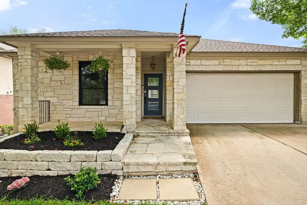 2720 Cascade Falls Drive, Austin