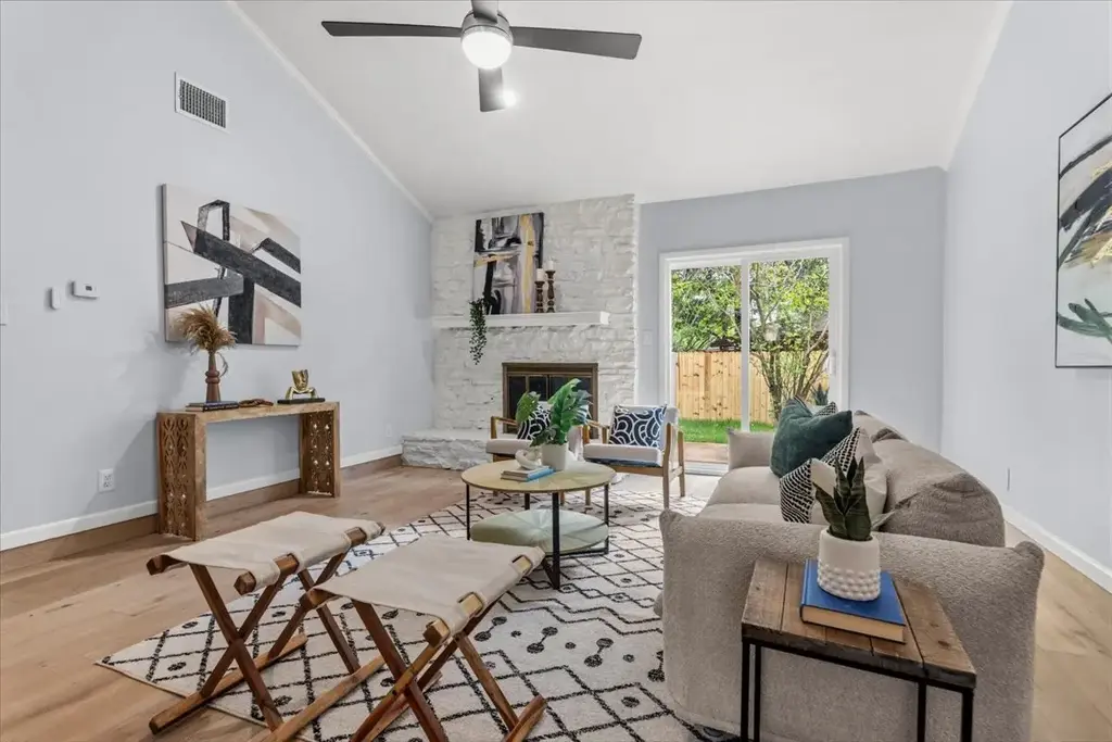 6209 Sun Vista Drive, Austin