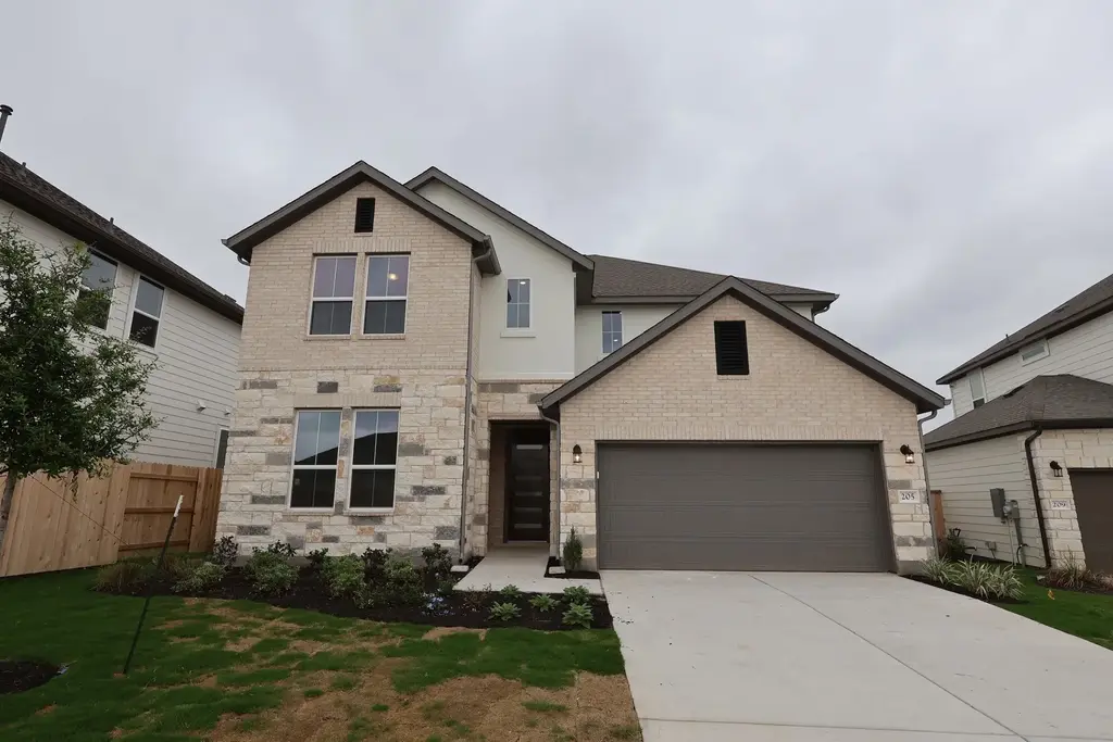205 Marisol Bend, Georgetown