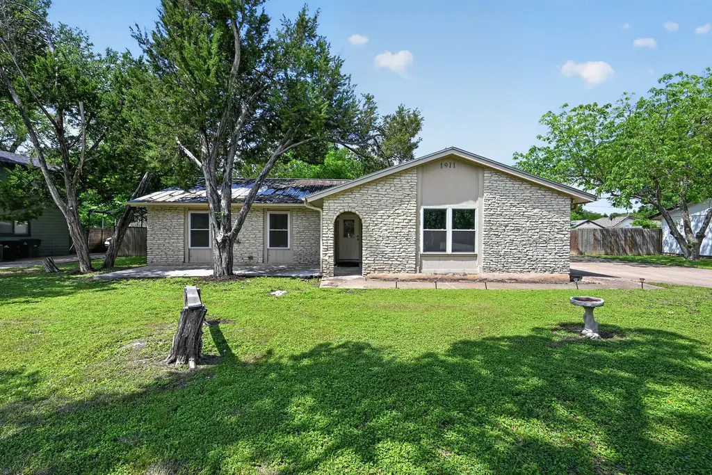 1911 Tipperary Drive, Leander