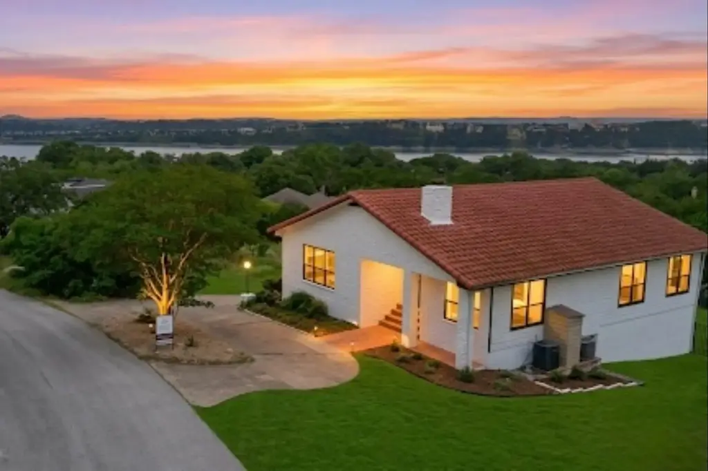 20201 Byrd Avenue, Lago Vista
