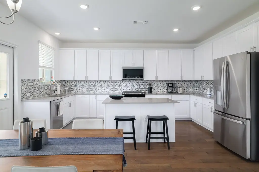 6829 Ellsworth Walk, Austin