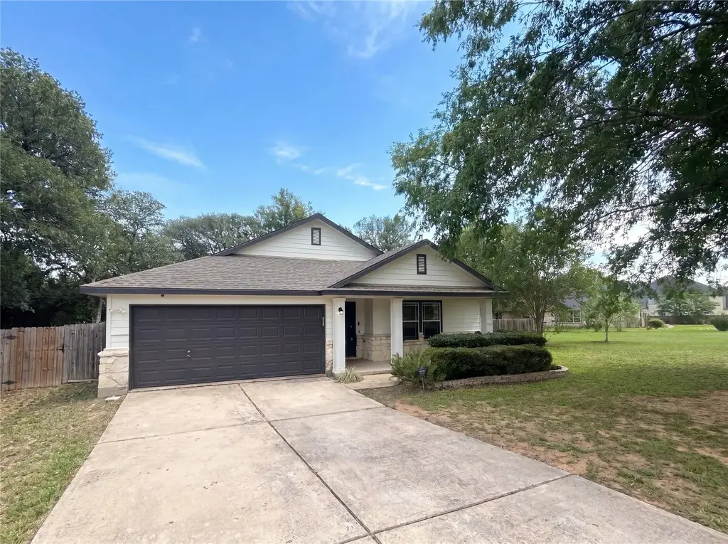 235 Murchison Drive, Cedar Creek