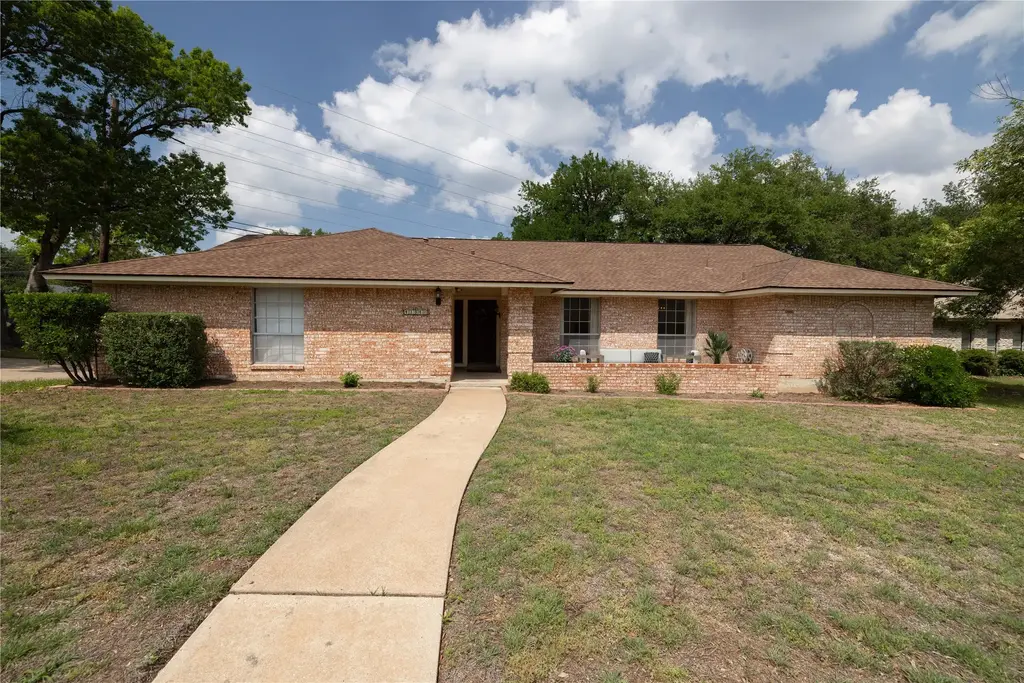 4304 Welland Circle, Austin