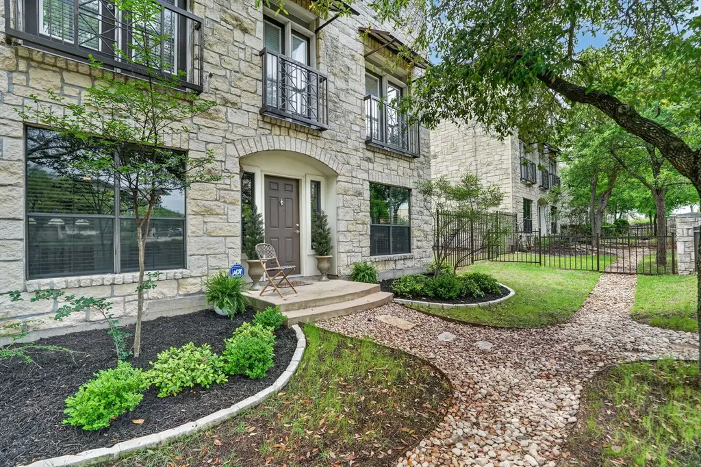 7701 Rialto Boulevard 45, Austin