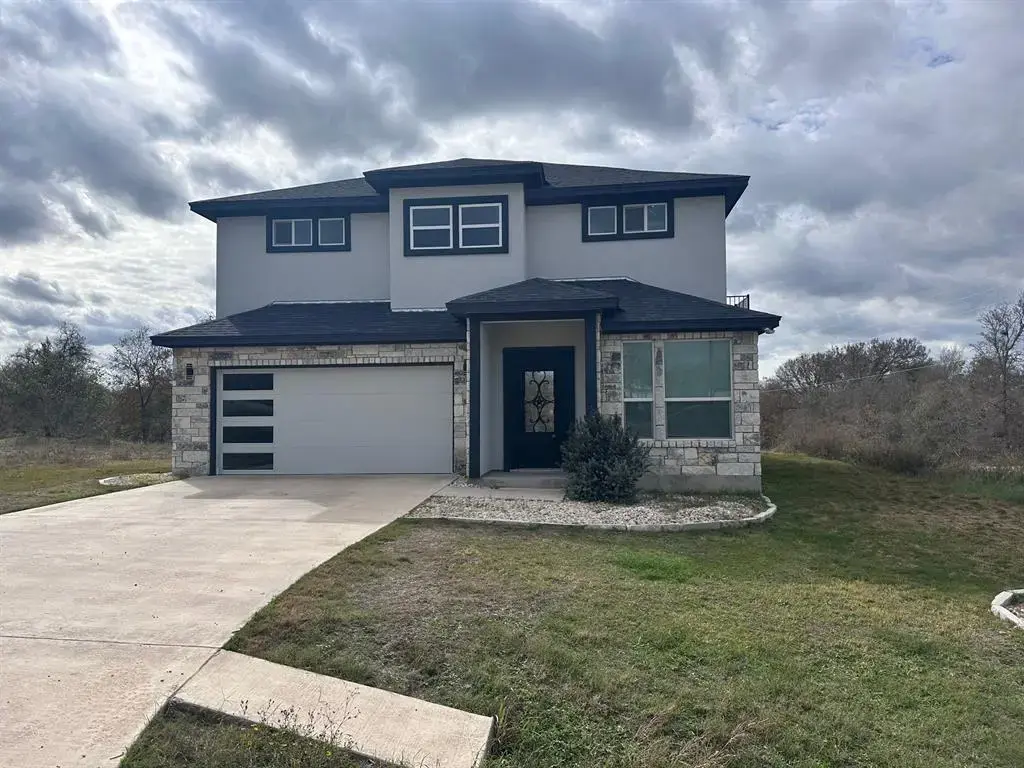 103 E Kikipua Lane, Bastrop