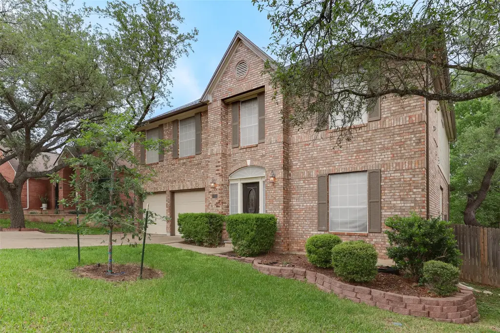 11125 Savin Hill Lane, Austin