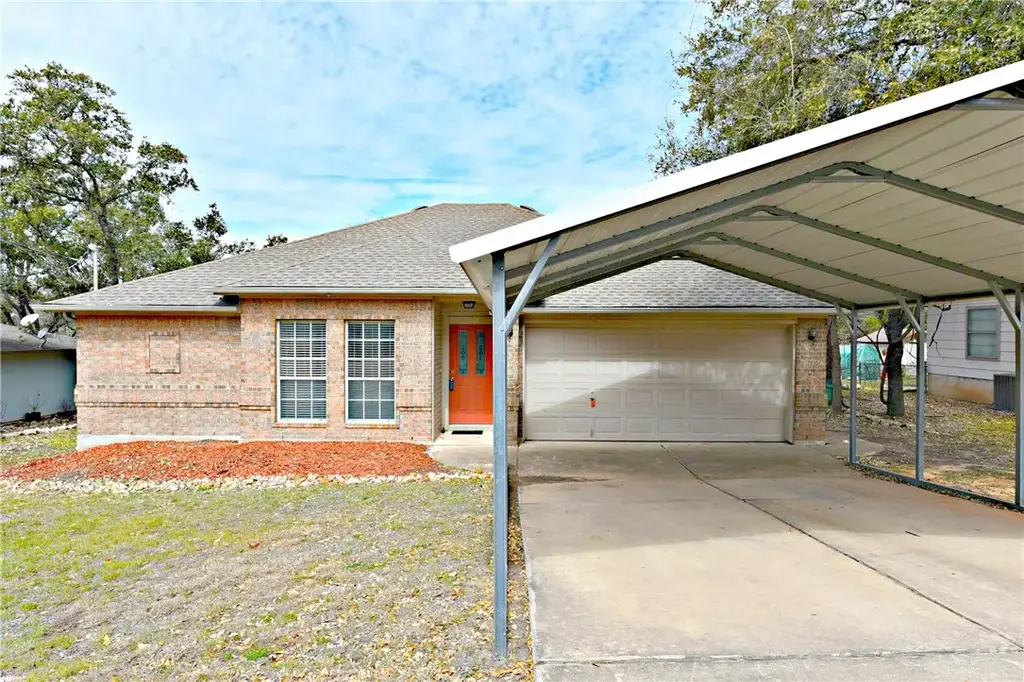 1003 N Riviera Circle, Cedar Park