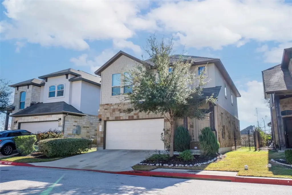 1401 Little Elm Trail 114, Cedar Park