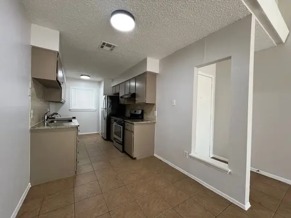 1410 W Braker Lane B, Austin