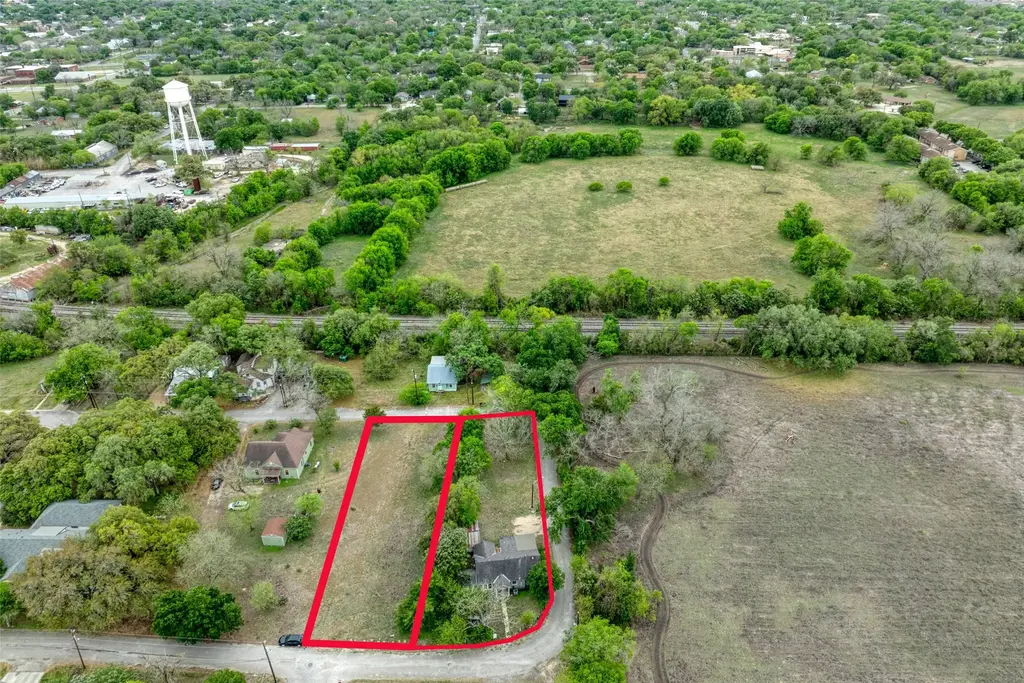 1002 Proctor Street, Lockhart