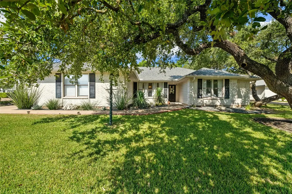 118 Copperleaf Road, Lakeway