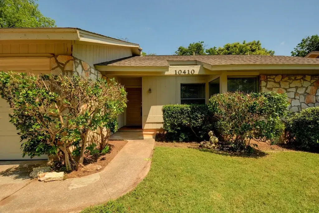 10410 Broken Shoe Trail, Austin