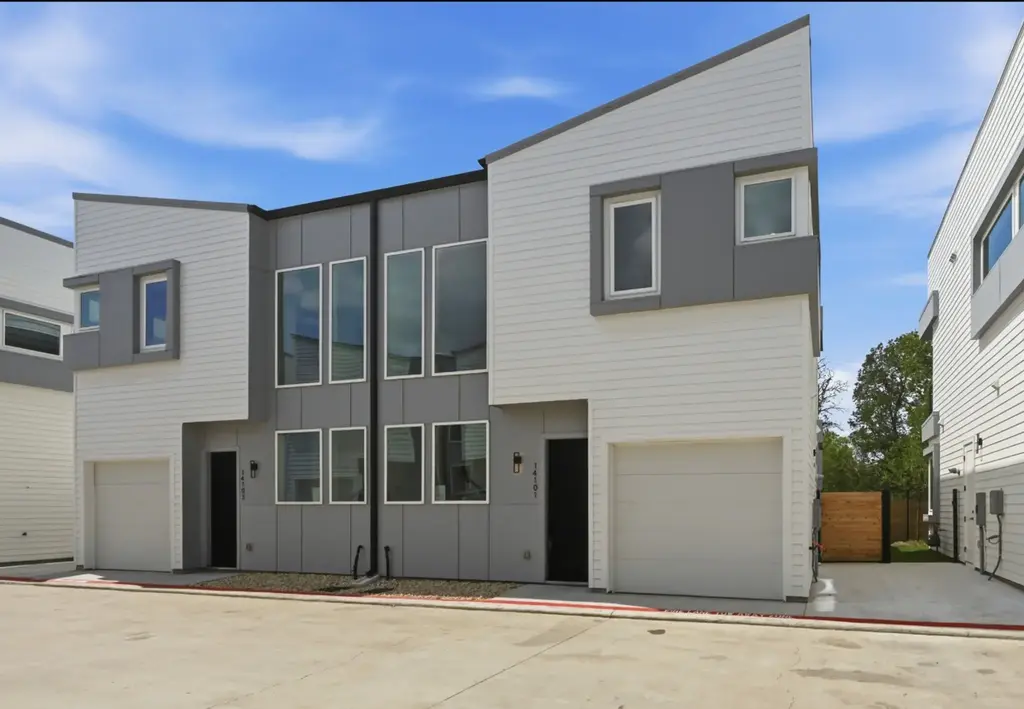 2000 Riverside Farms Road 14101, Austin