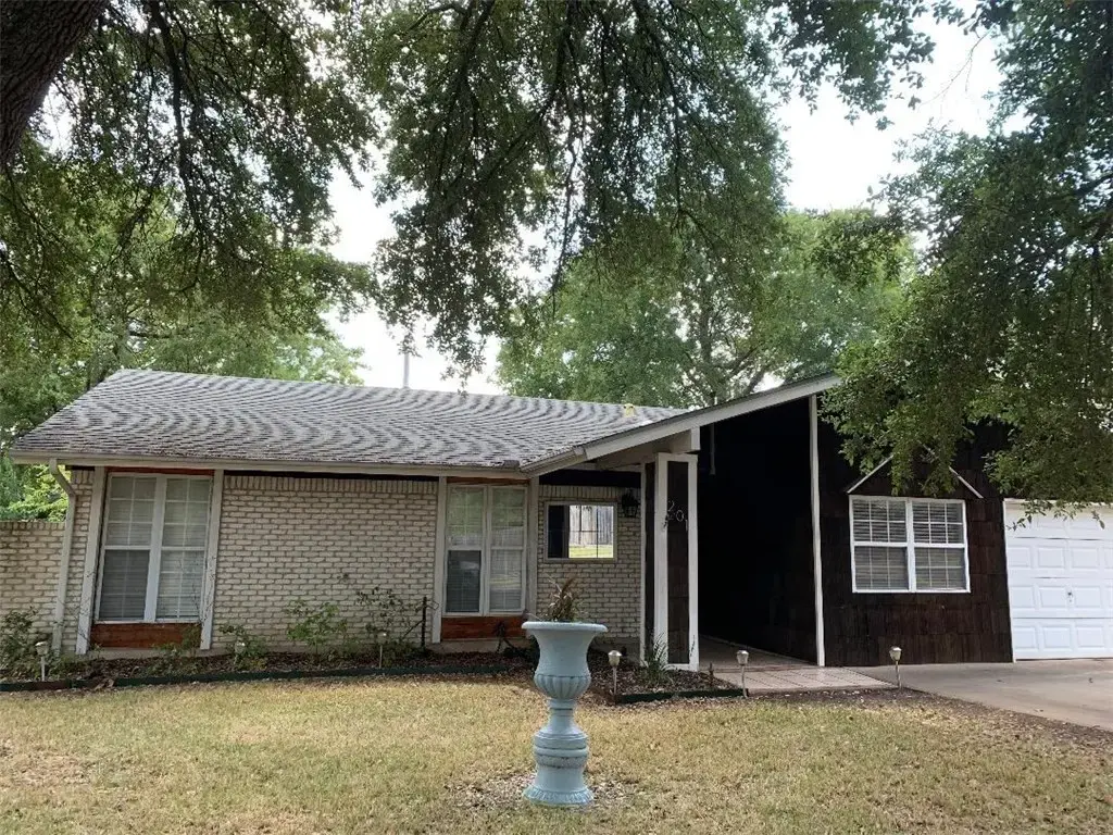 201 Starbright Drive, Austin