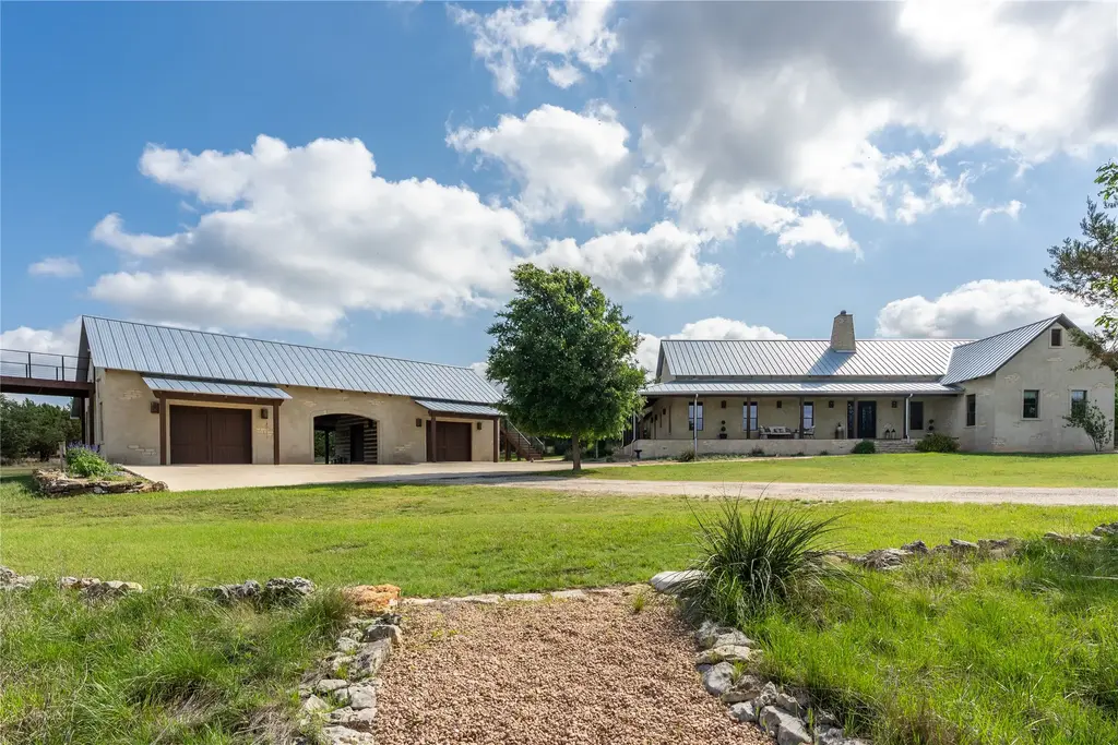 424 Hidden Creek Drive, Dripping Springs