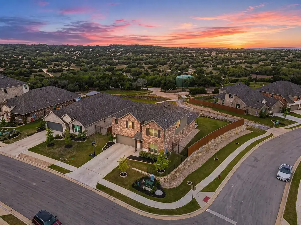 6700 Cliff Rose Drive, Spicewood