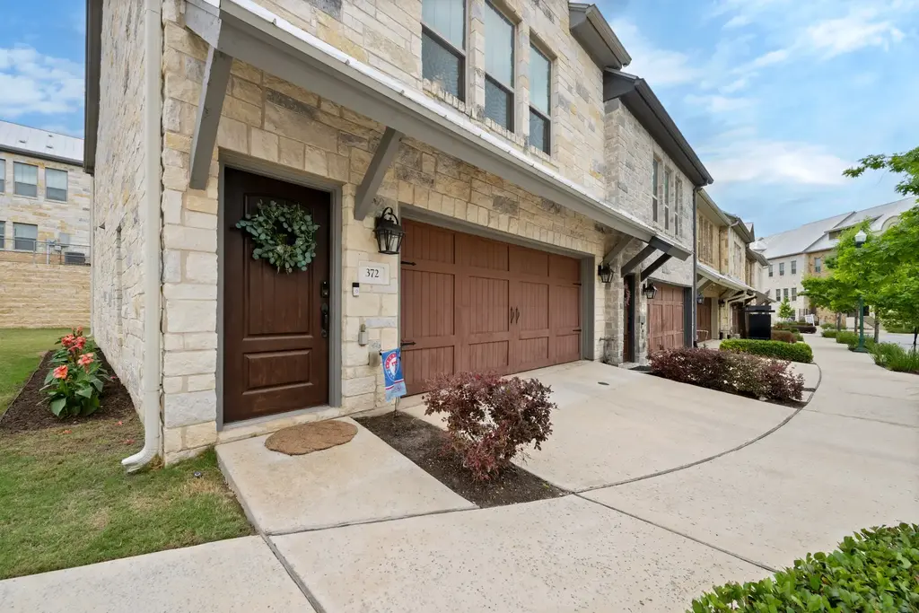 372 Adams Street, Georgetown