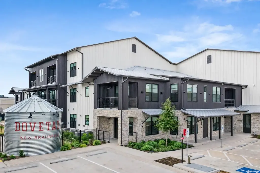 634 Central Parkway 1114, New Braunfels