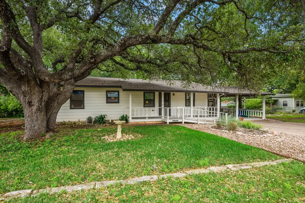 18215 Ledge Street, Jonestown