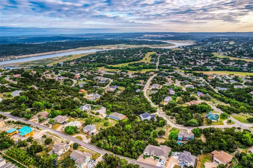 21110 High Drive, Lago Vista