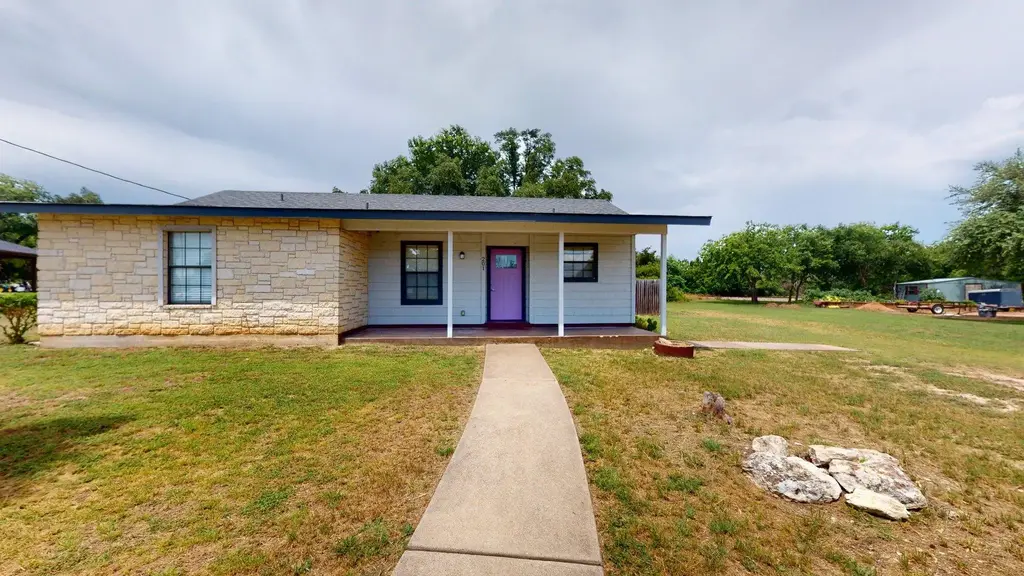 201 Kristi Lane, Liberty Hill