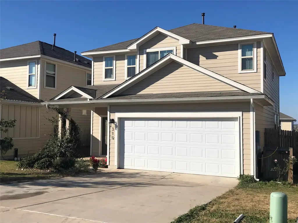 519 Twisted Oaks Lane, Buda