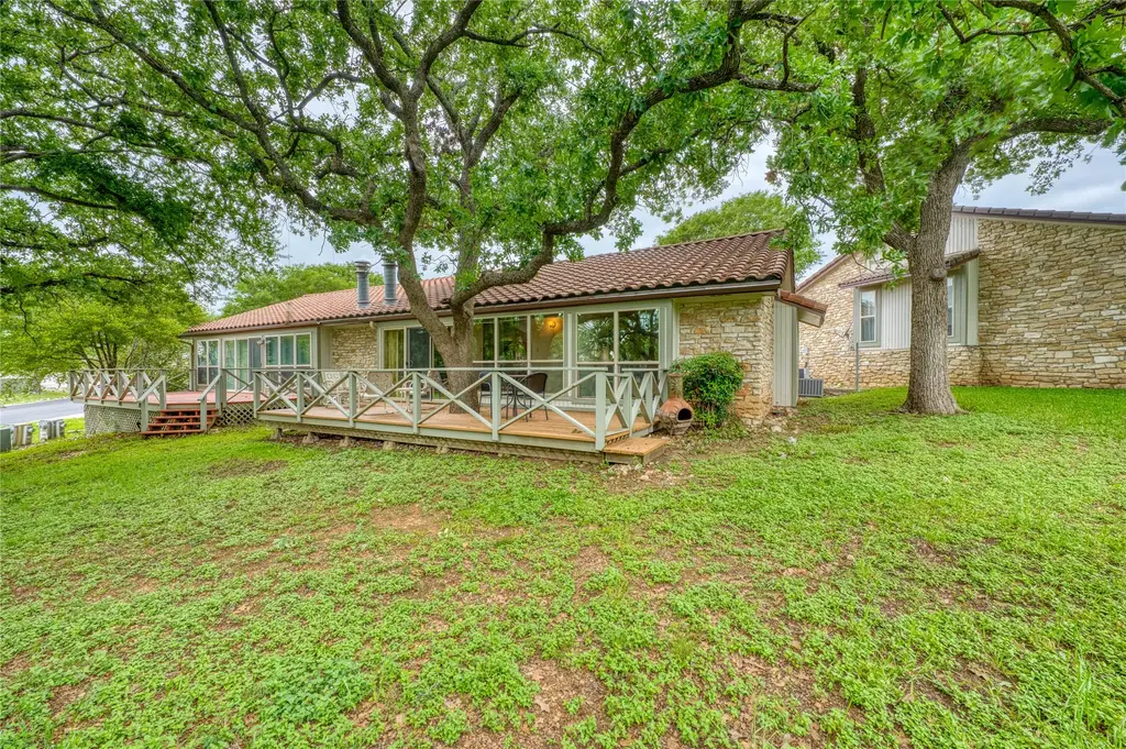 110 Big Spur S 2, Horseshoe Bay