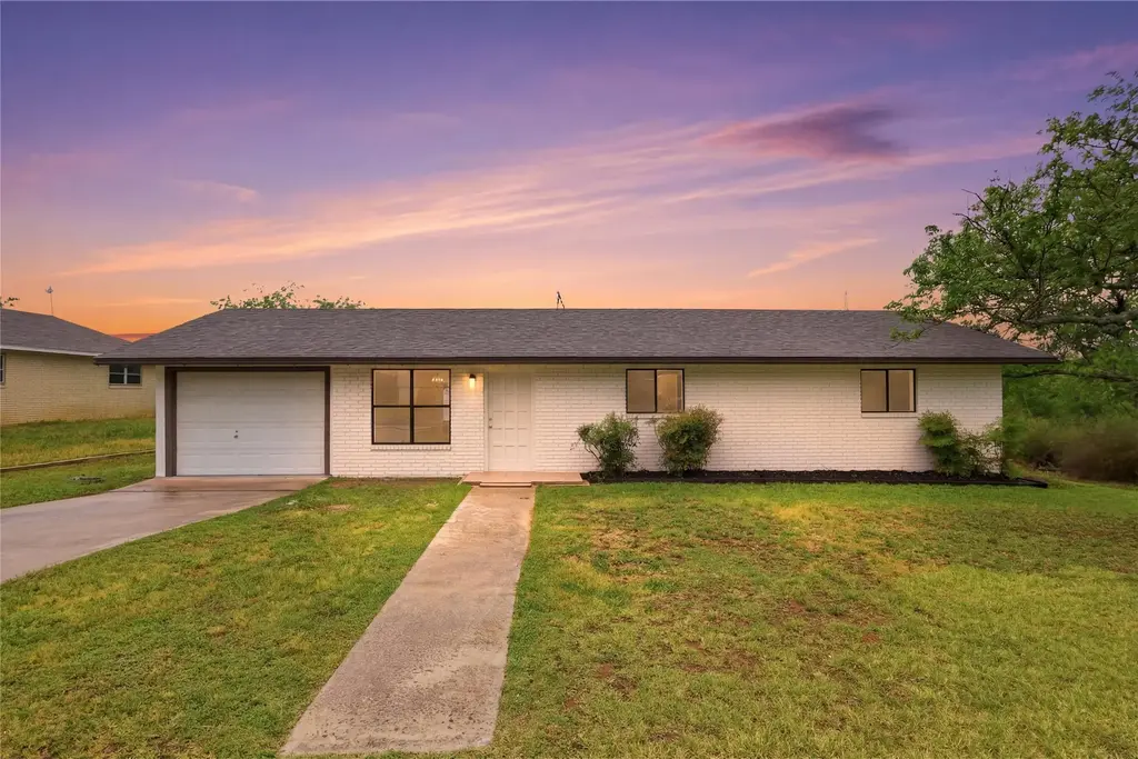 1841 Twin Oaks, Kingsland